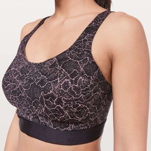 Lululemon Fine Form Bra
Lacescape Spanish Rose Black / Black